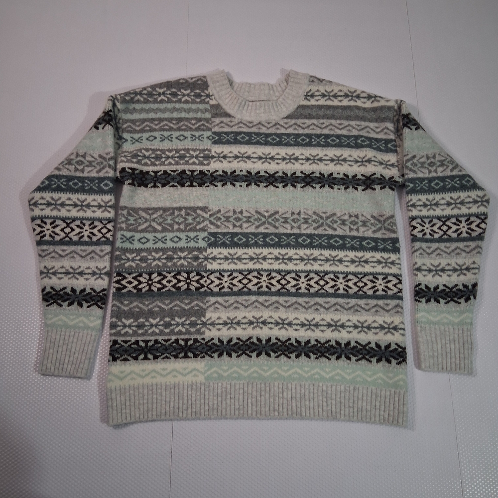 LOFT Women's Crewneck Sweater - Gray and Cream Pattern